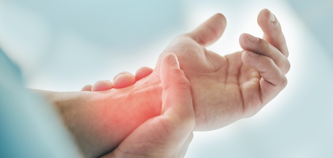 Walka z fibromalgią: praktyczne kroki w kierunku lepszego samopoczucia