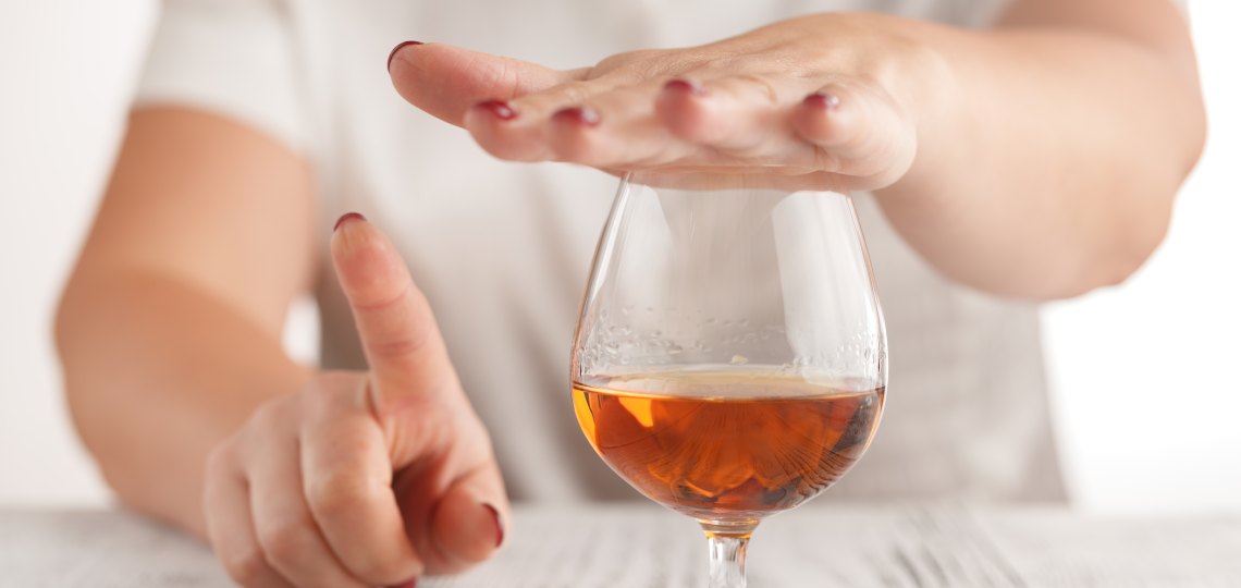 Padaczka alkoholowa: co warto wiedzieć o jej przyczynach, objawach i leczeniu?